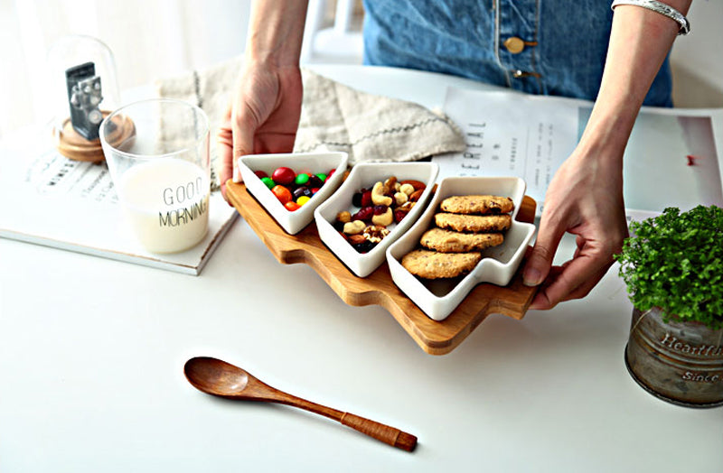 Lot de 4 assiettes en céramique en forme de sapin de Noël 