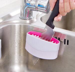 Brosse de nettoyage créative pour couteaux et fourchettes de cuisine avec ventouse, brosse pour fruits et légumes, brosse de nettoyage de cuisine