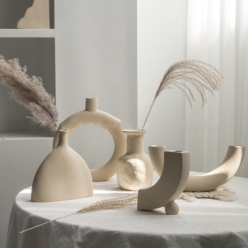 Vase en céramique minimaliste pour composition florale sèche, décoration intérieure, ornement pour salon, vases artistiques