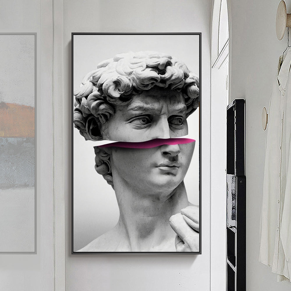 Sculptures, toiles, affiches et peintures