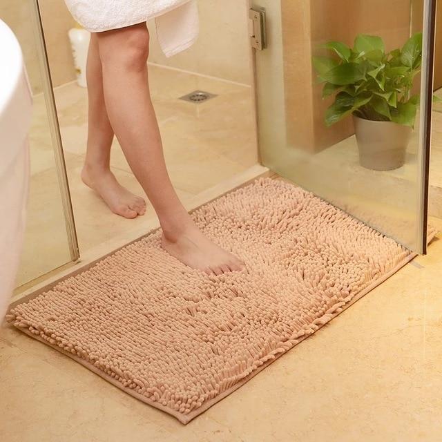 Tapis de sol de salle de bain absorbant en chenille et antidérapant