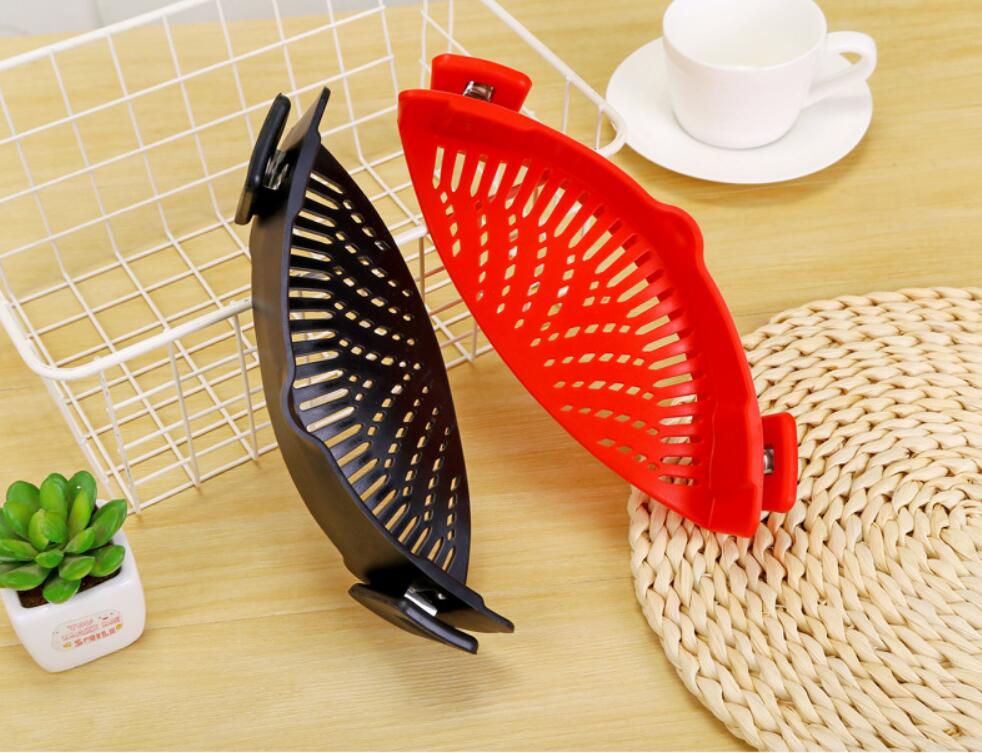 Passoire à huile en silicone à clipser pour casseroles, poêles et bols. Passoire créative pour égoutter le riz et les liquides. Convient à toutes les tailles de casseroles.