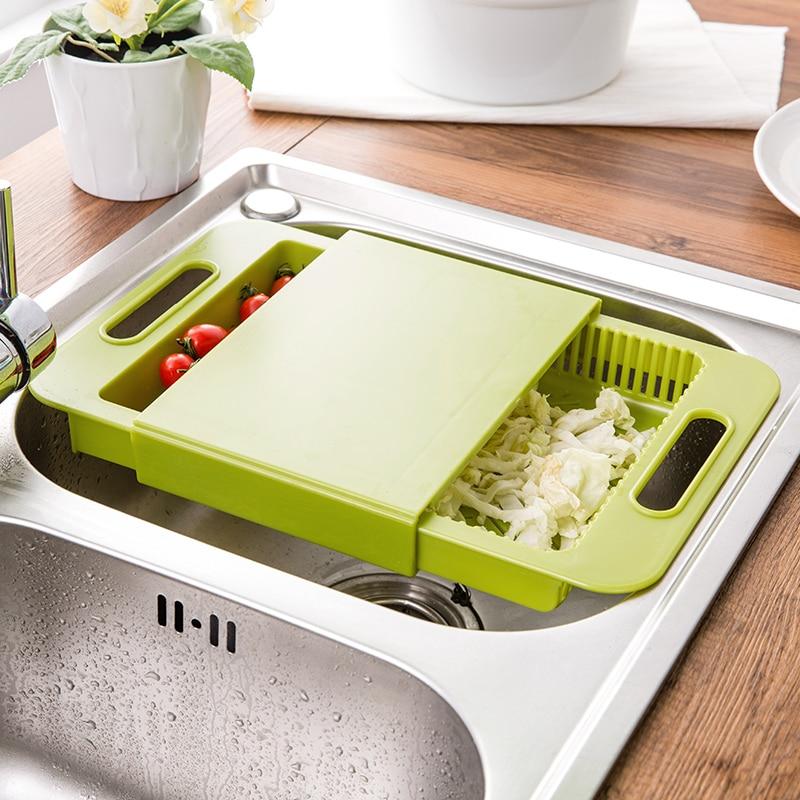 Planche à découper multifonctions pour la cuisine, avec égouttoir, planche à découper pour légumes et viande, ustensiles de cuisine et accessoires de cuisine.