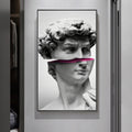 Sculptures, toiles, affiches et peintures