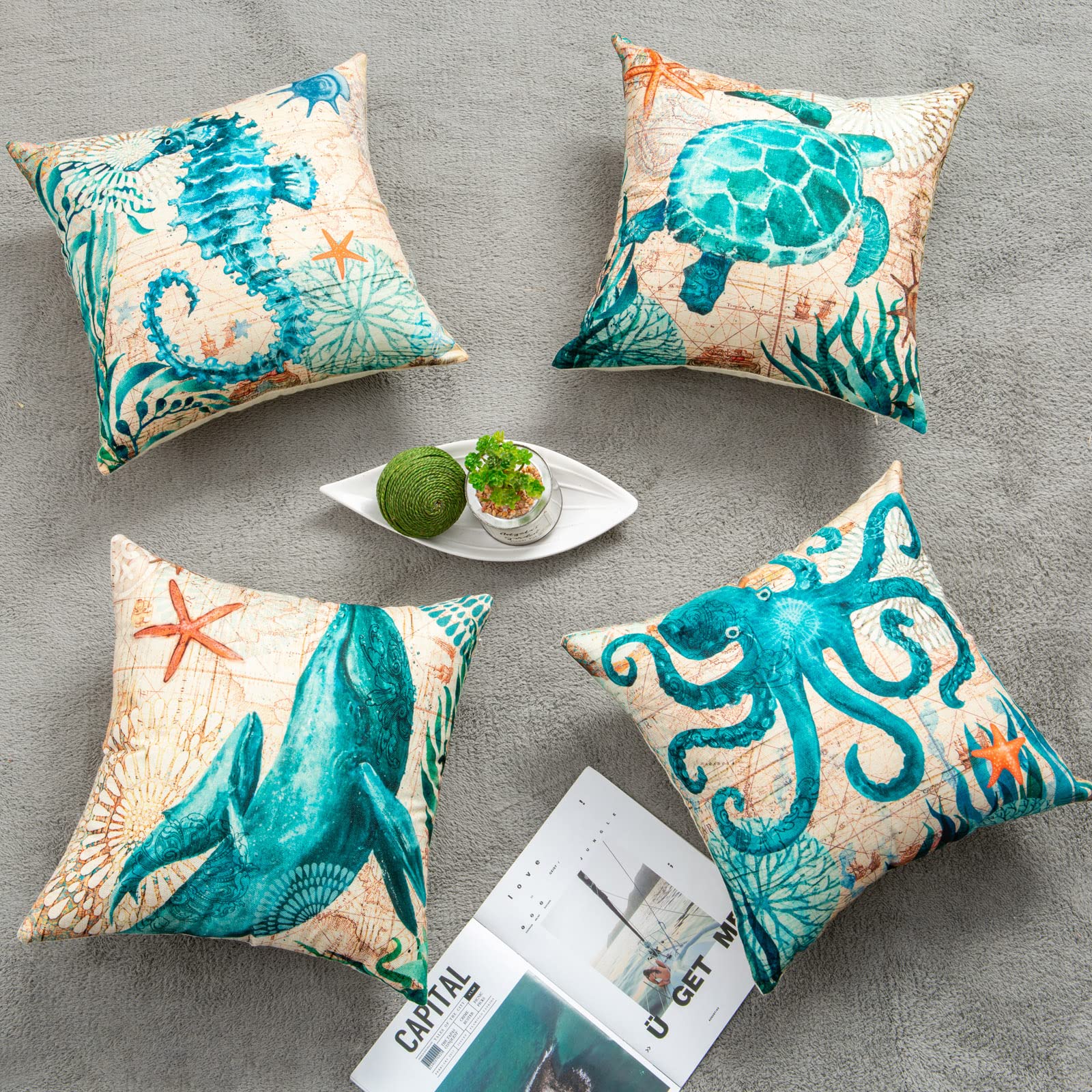 Housses de coussin imprimées tortues marines pour la décoration intérieure, canapé et fauteuil.